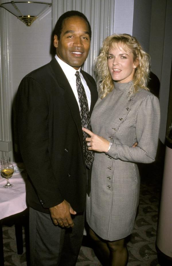 O.J. Simpson and Nicole Brown Simpson at the Fight Against Paralysis Benefit in Waldorf Astoria Hotel, New York City, posing for a picture.